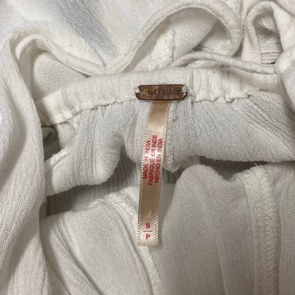 SOLD Free People Nerea Romper White Gauze Wrap Flutter Sleeve Boho Festival 2/28 - Picture 8 of 8